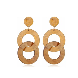 Boucles d'oreilles en bois de qualité supérieure pour femmes, style bohème, bijoux fantaisie, créoles tendance pour fêtes, mariages, cadeaux pour femme - Product Image 1
