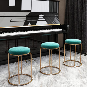 Tabouret rond avec assise en velours et structure en métal doré, tabouret d'appoint moderne pour la maison, la cuisine, la salle à manger, la chambre, la salle de bain, le restaurant - Product Image 2