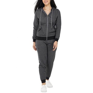 Survêtement à blocs de couleurs pour femmes avec design moderne Survêtement pour femmes avec sweat à capuche court et pantalon taille haute - Product Image 1