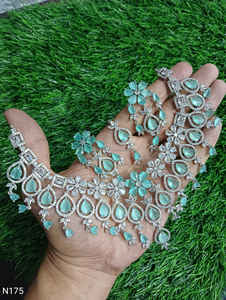 Conjunto de joyería nupcial de diamante americano clásico, collar y pendientes de dos piezas para boda, estilo clásico de moda - Product Image 6