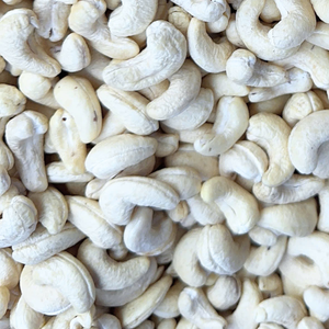 Hot Sales High Quality Raw Cashew <b>Nut</b> Wholesale Cashew <b>Nuts</b> W320 Premium Vietnam Cashew <b>Nuts</b> OEM, ODM - Product Image 1