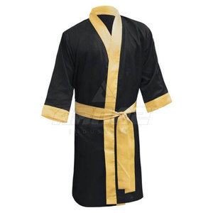 Robes de boxe de bonne qualité en satin, design personnalisé et construction légère. - Product Image 5
