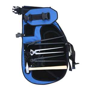 Kit d'outils de sécurité pour fermeur de chevaux avec pince à retirer les clous, pince à crochets Alligator noire, marteau à clous robuste et outil de dépose de clous de sabot - Product Image 1