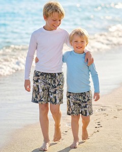 Shorts de bain pour hommes personnalisés, séchage rapide, tissu durable, vêtements de plage, shorts en polyester recyclé - Product Image 3