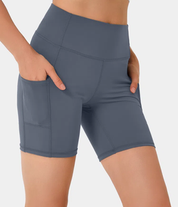 Shorts de sport gris taille haute pour femme avec poches, taille élastique, respirants, pour le cyclisme - Product Image 1