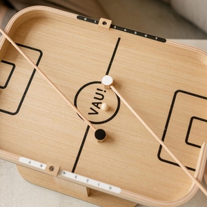 Juego de fútbol de mesa de madera con pista de puntuación, tablero de fútbol compacto, juguete para niños y entretenimiento interactivo familiar - Product Image 3