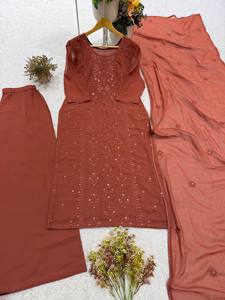 Ensemble Kurti et Palazzo en Georgette Marron Rouille avec Panneau de Col en Fil et Paillettes Ton sur Ton et Dupatta - Product Image 3