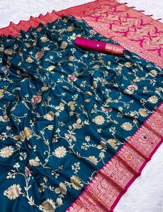 Sari en soie Banarasi réversible intemporel avec protection solaire et broderie Zari pour les occasions de mariage - Product Image 2