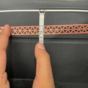 Elegante encaje de algodón con bordes de encaje, ideal para vestidos, ribetes de dupatta y prendas de diseñador. - Product Image 2