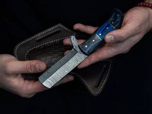 Cuchillo de vaquero forjado a mano de acero de Damasco, OEM/ODM, personalizado, de espiga completa, EDC, hoja fija, mango de madera Pakka, funda cruzada - Product Image 4