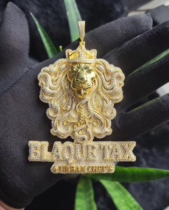Pendentif Tête de Lion avec Pierres Moissanite Plaqué Or 14K Breloque Thème Luxe pour Hommes Usage Quotidien - Product Image 1
