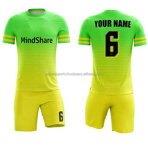 Conjunto de Uniforme de Fútbol Personalizado MindShare, Verde y Amarillo, Sublimado, Transpirable, Manga Corta para Hombre, Adulto, Todas las Temporadas - Product Image 1