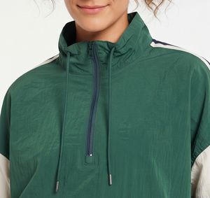 Ensemble de survêtement sportif coupe ample avec fermeture éclair sur le côté, coupe-vent, 100 % polyester et nylon respirant, pantalon et veste, fabrication OEM personnalisée - Product Image 4