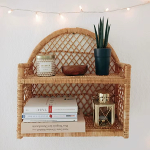 Étagère murale décorative élégante en rotin avec un beau design, parfaite pour les maisons modernes, les appartements et le style intérieur contemporain - Product Image 1