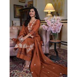 Ensemble haut et bas confortable de taille XL pour soirée, Bhanderi -BE Orange, avec un dupatta chic - Product Image 6