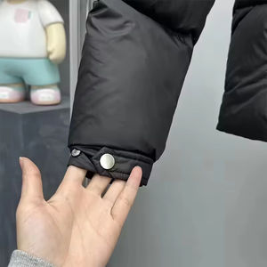 Chaqueta de plumón cálida para hombre, con logo y diseño personalizados, a prueba de viento, transpirable, estilo urbano para hombre - Product Image 4