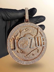 จี้ฮิปฮอปแบบกำหนดเองสำหรับผู้ชาย ชื่อตัวอักษรประดับเพชรโมอิสซาไนต์เคลือบทองคำขาว 925 ชุบทองคำชมพู เครื่องประดับฮิปฮอป จี้ตัวอักษร - Product Image 4