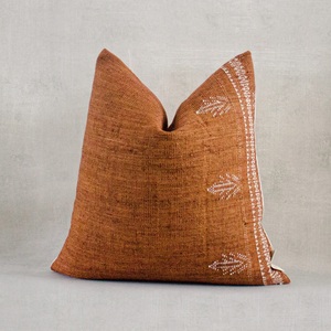 Funda de Cojín Boho Bohemio de Algodón y Lana Tejida a Mano con Flecos de Borlas - Decoración Étnica Vintage para el Hogar - Product Image 2