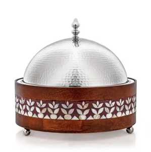 Casserole de buffet isotherme créative moderne avec découpe géométrique, en laiton noir mat, avec couvercle conique doré, pour maintien au chaud des aliments - Product Image 6