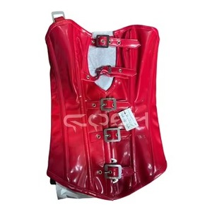 Corset sexy rouge en cuir, style overbust, avec baleines en acier, cincher de taille, décolleté profond et boucles frontales - Product Image 1