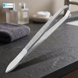 ที่คีบคิ้วซิกซ์ฟลาวเวอร์สปลายตรง สแตนเลสสตีล ทนทาน สไตล์คลาสสิก - Product Image 4