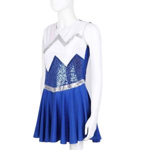 Tenue d'équipe scolaire au design tendance avec doublure intérieure douce, coupe confortable pour les matchs de basketball et les uniformes de cheerleading - Product Image 3