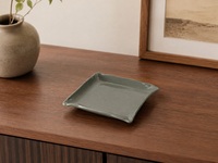 Assiette carrée grise-verte de 18,8 cm, plate, en grès gris ciment, en céramique mate, pour service