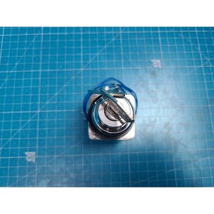 Interrupteur de commande industriel Fuji AH30 d'occasion – Pièces détachées d'équipement semi-conducteur de génération précédente - Product Image 6