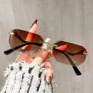 Fashion Small Square Rimless PC <b>Frame</b> UV400 Sunglasses with Yellow Lenses Retro Classic Design for Unisex - Product Image 3