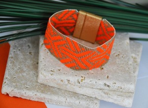 Bracelet perlé style naturel, bracelet perlé style bio, bracelet perlé couleur unie, article perlé personnalisé pour la vente en gros en usine - Product Image 2