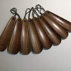 Calzador de madera hecho a mano, productos para el hogar inteligente - Product Image 1