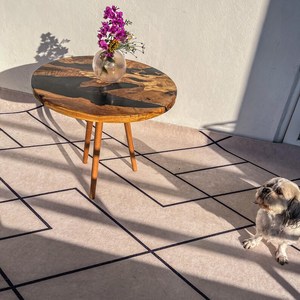 Handmade Eco-Friendly Resin Coffee <b>Table</b> with <b>Live</b> <b>Edge</b> Design Hand-painted Finish Customizable Color & Size - Product Image 5