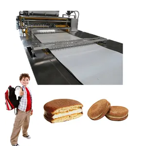 Kuchenkuchenherstellungsmaschine Schoko-Kuchenproduktionslinie gefüllte Kuchenmaschine