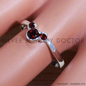 Anillo de Plata de Ley 925 con Granate Natural de Corte Facetado Redondo, Anillos de Piedras Preciosas a Precio de Mayoreo - Product Image 2