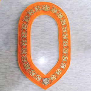 Collier maçonnique en amarante avec chaîne, doublure en velours orange, décoré de strass, tissu en velours de haute qualité avec collier en chaîne - Product Image 1