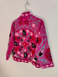 Veste en velours rose de style chinois, col mandarin, manches chauve-souris, motif floral brodé à la main, vêtements d'extérieur d'hiver pour adultes - Product Image 3