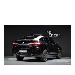 BMW X4 XDrive20i M Sport 2023 avec boîte de vitesses automatique, direction à gauche et caméra de recul, seulement 28 144 km ! - Product Image 2