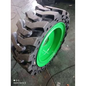 Pneu de chargeuse compacte TOPOWER noir solide 12 16.5 avec jantes disponibles - Product Image 5