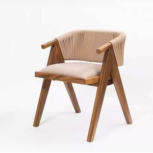 Fauteuil d'appoint en teck avec dossier en corde tressée et assise rembourrée, style scandinave, pour salle à manger ou café - Product Image 1