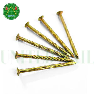 Vis à tête à motif damier en acier plaqué jaune pour applications de construction, fabriquées au Vietnam - Product Image 5