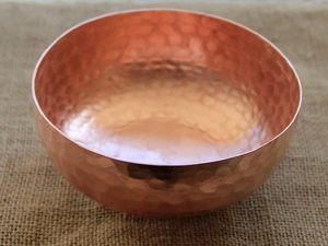 Bol en cuivre pur fait main, vaisselle en cuivre épais, Katori traditionnel pour la restauration et la décoration, export en gros depuis l'Inde - Product Image 5