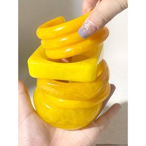 Bracelets en résine faits à la main de qualité supérieure pour femmes, accessoires de mode de style ethnique et fournitures de perlage - Product Image 2