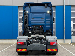 Camión Pesado TGX 26.510 8X4 2023, Motor Diésel, Transmisión Automática, Emisión Euro 6, Usado, Cámara Trasera Izquierda, Rápido - Product Image 5