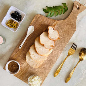 Planche à découper en bois avec corde de suspension, finition mate, écologique, 100% naturelle, facile à nettoyer, minimaliste, légère, pour le camping et les fêtes - Product Image 2