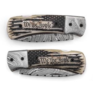 Couteau pliant de camping en acier Damas OEM personnalisé - Lame droite gravée au laser - Manche en os de chameau - We the People - Product Image 5