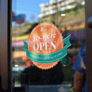 Pegatinas Personalizadas para Ventanas, Vinilos Decorativos Transparentes Esmerilados, Película Adhesiva para Vidrio con Impresión UV - Product Image 1