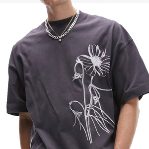 เสื้อยืดผู้ชายสไตล์สตรีทแวร์ ผ้าฝ้าย 100% พร้อมโลโก้แบบกำหนดเอง เสื้อยืดโอเวอร์ไซส์สไตล์วินเทจสำหรับผู้ชาย - Product Image 4