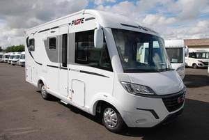 Buena Oferta para Autocaravana 2024, RV CAMPER 2017 Burstner City Car C 640 de Lujo Usada para Acampar, Euro 5, para 4-6 Personas - Product Image 1