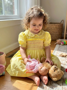 Robe pour bébé en coton doux jaune faite à la main, personnalisable avec votre étiquette, robe smockée pour filles, vêtements pour enfants, vente en gros - Product Image 3