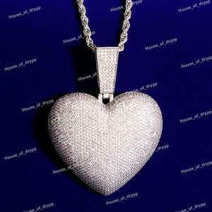 Colgante de corazón totalmente helado para hombres y mujeres, collar de corazón de diamante de moissanita de plata 925, colgante de corazón de moissanita personalizado - Product Image 3